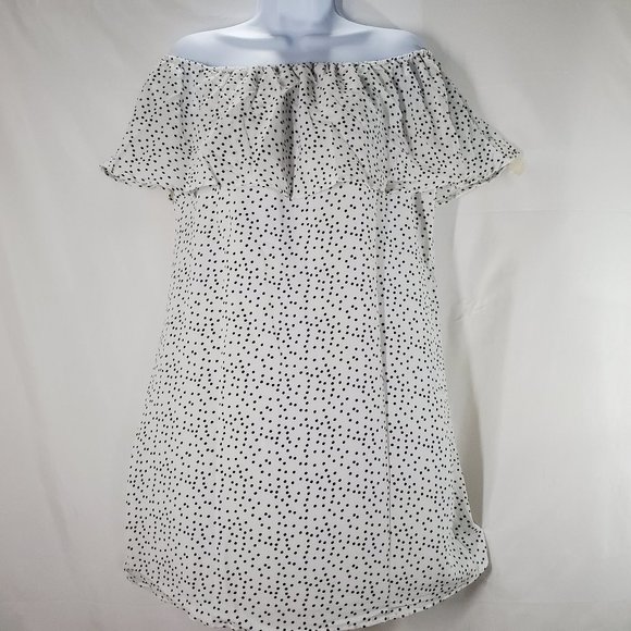 Off Shoulder Belted Polka Dot Dress - Picture 3 of 5
